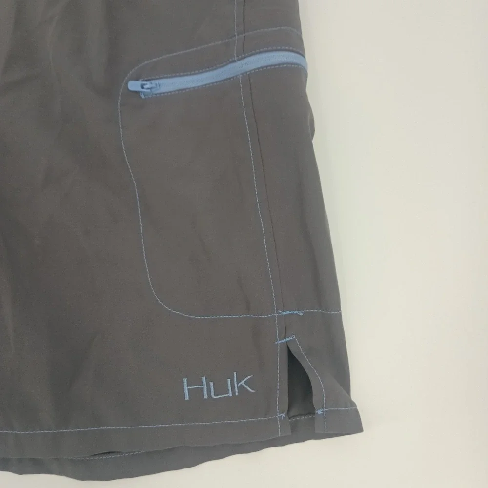 Huk Performance Fishing Shorts Mens XL Gray Blue Scales Board Shorts Zippered